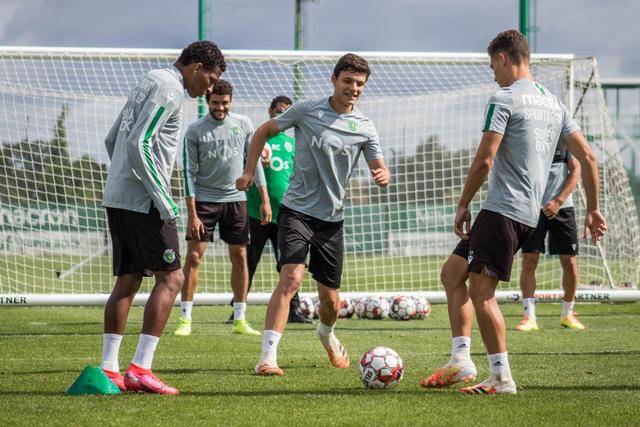 大冲突6人被驱逐热火险胜火箭 森林狼险胜马刺